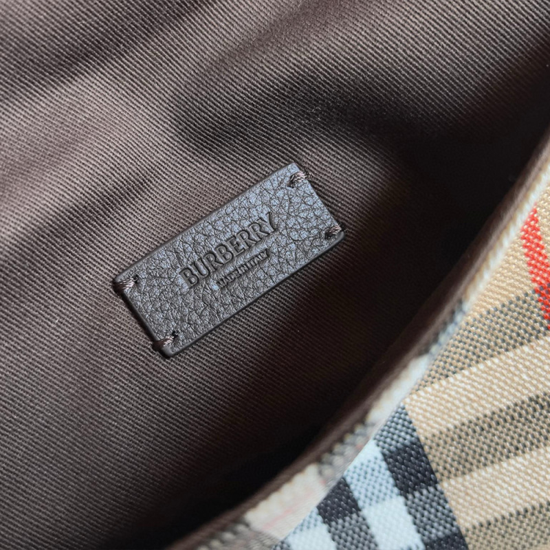 BURBERRY Medium Highlands Tote Bag