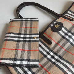 BURBERRY Medium Highlands Tote Bag