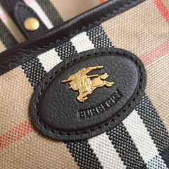 BURBERRY Medium Highlands Tote Bag