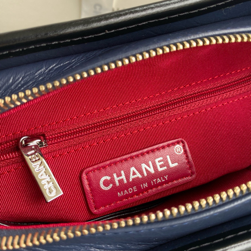 CHANEL GABRIELLE Small Wandering shoulder bag