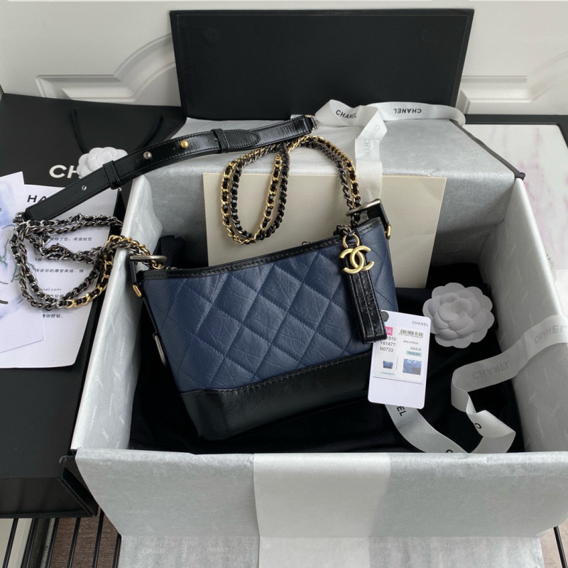 CHANEL GABRIELLE Small Wandering shoulder bag
