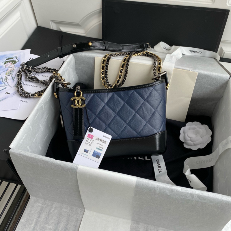 CHANEL GABRIELLE Small Wandering shoulder bag