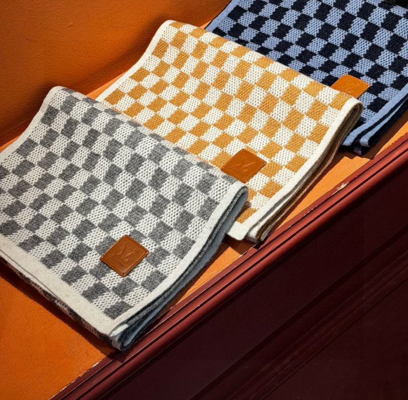 HERMES Cashmere Scarf