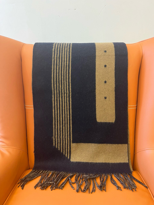 HERMES Scarf (100% cashmere)