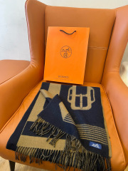 HERMES Scarf (100% cashmere)