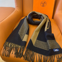 HERMES Scarf (100% cashmere)