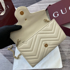 GUCCI GG Marmont wallet on chain