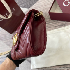 GUCCI GG Marmont wallet on chain