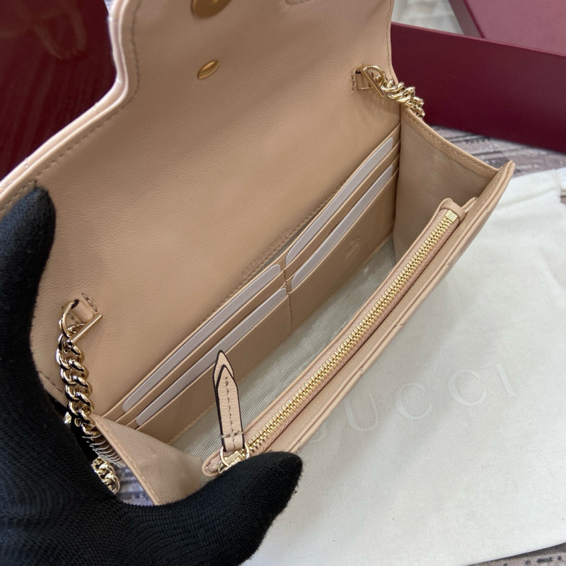 GUCCI GG Marmont wallet on chain