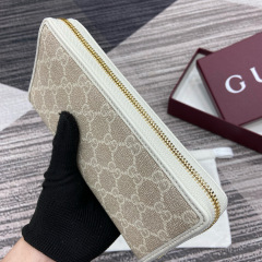 GUCCI GG Emblem zip around wallet