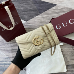 GUCCI GG Marmont wallet on chain