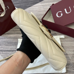 GUCCI GG Marmont wallet on chain