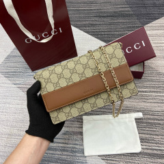 GUCCI GG Emblem wallet on chain