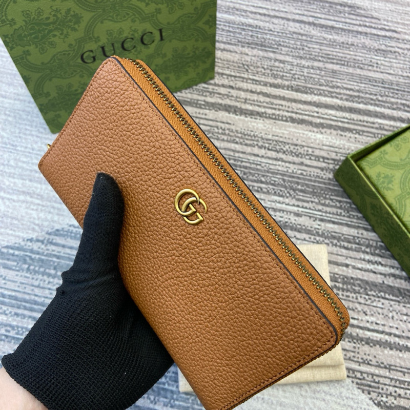 GUCCI Zip Around Wallet