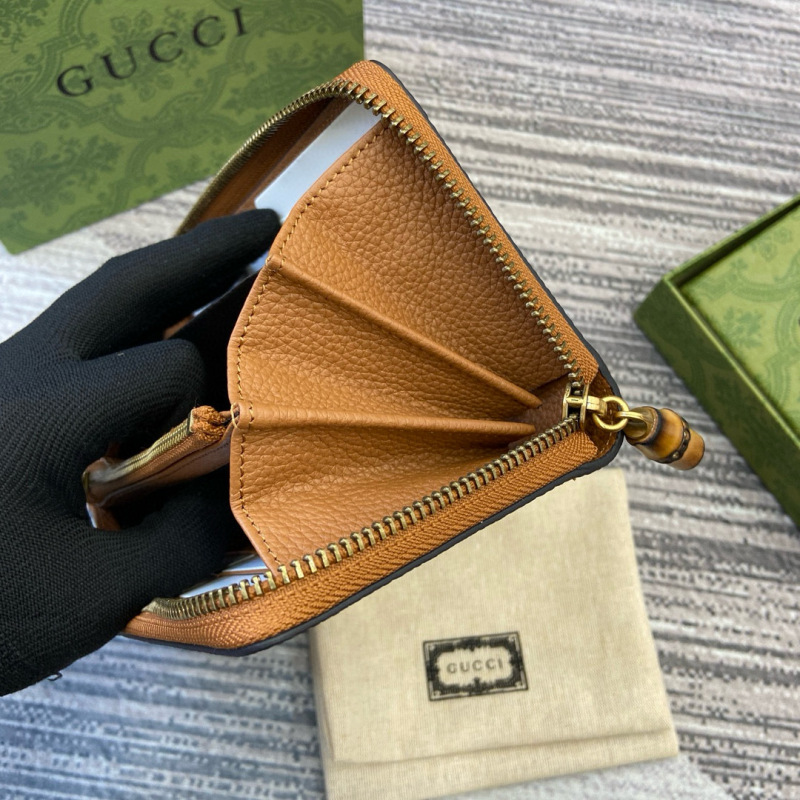 GUCCI Zip Around Wallet
