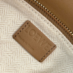 LOEWESmall Puzzle Bag