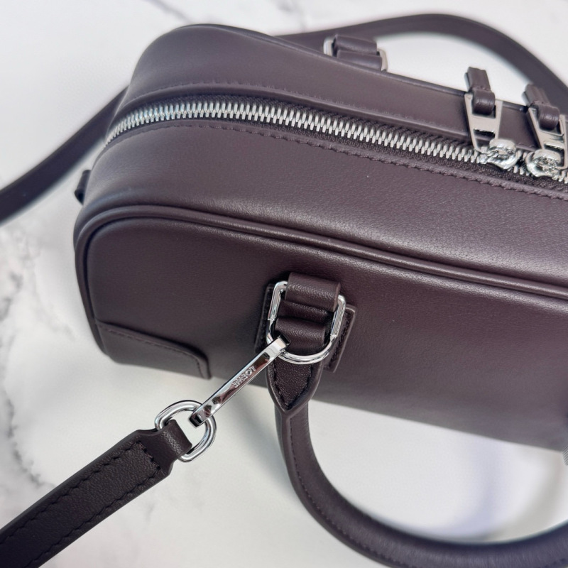 LOEWE Amazona 23 Cropped Bag
