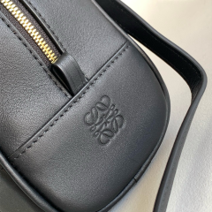 LOEWE Amazona 23 Handbag
