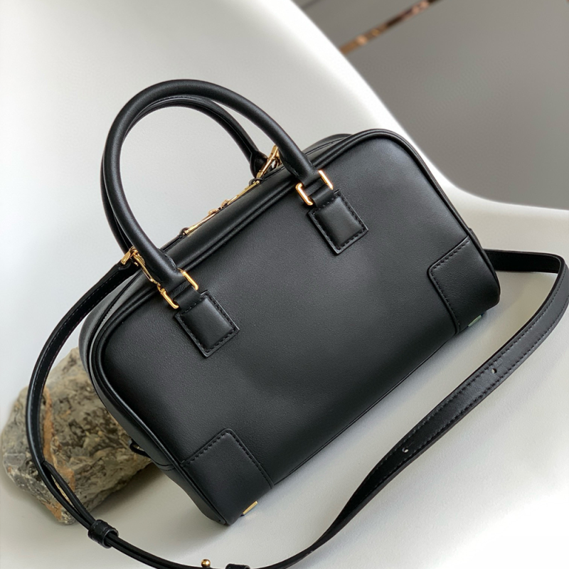 LOEWE Amazona 23 Handbag