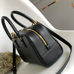LOEWE Amazona 23 Handbag