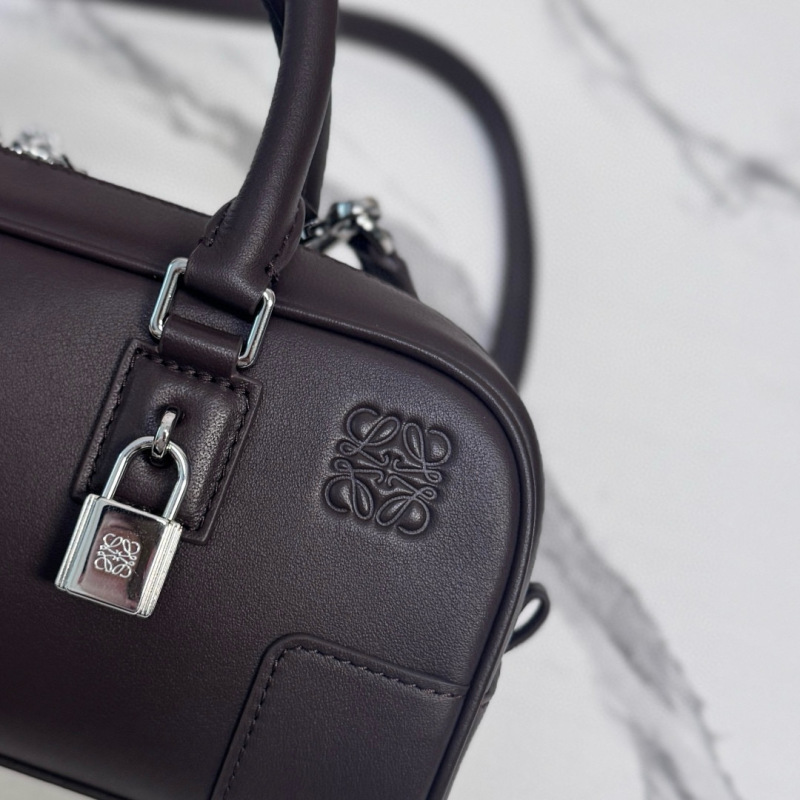 LOEWE Amazona 23 Cropped Bag