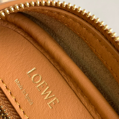 LOEWE Amazona 23 Handbag