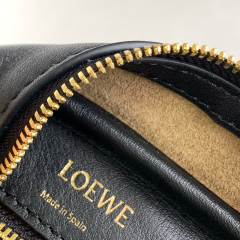 LOEWE Amazona 23 Handbag