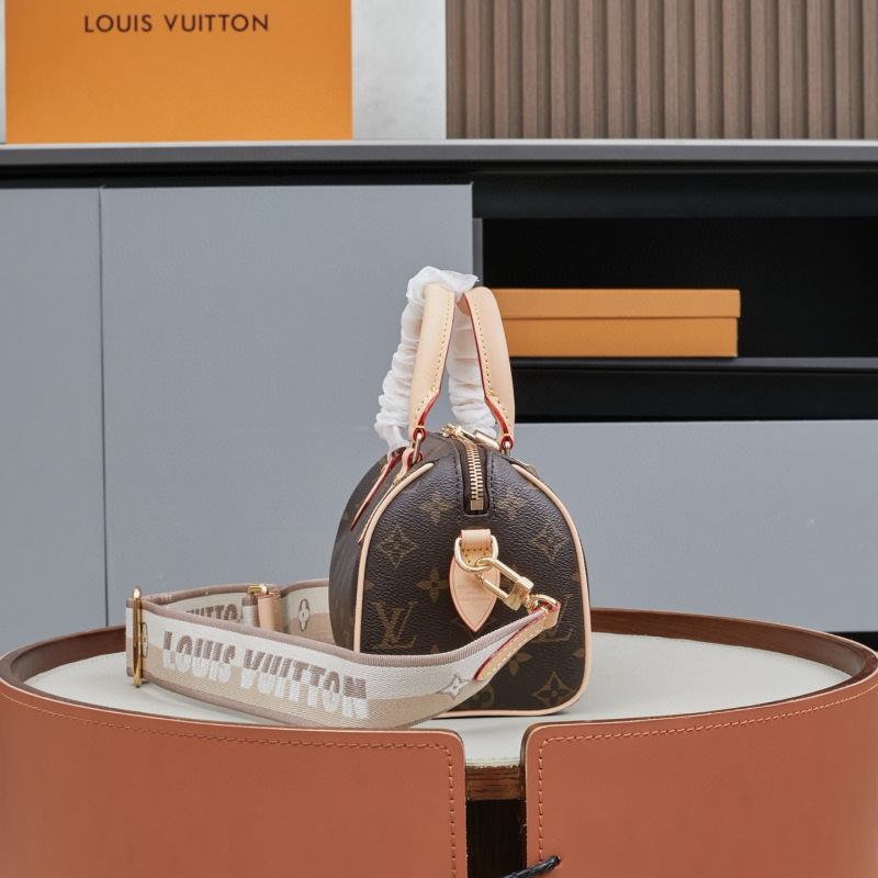 LV Speedy Bandoulière 20 Handbag