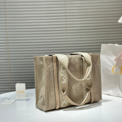 CHLOÉ WOODY TOTE BAG IN LINEN