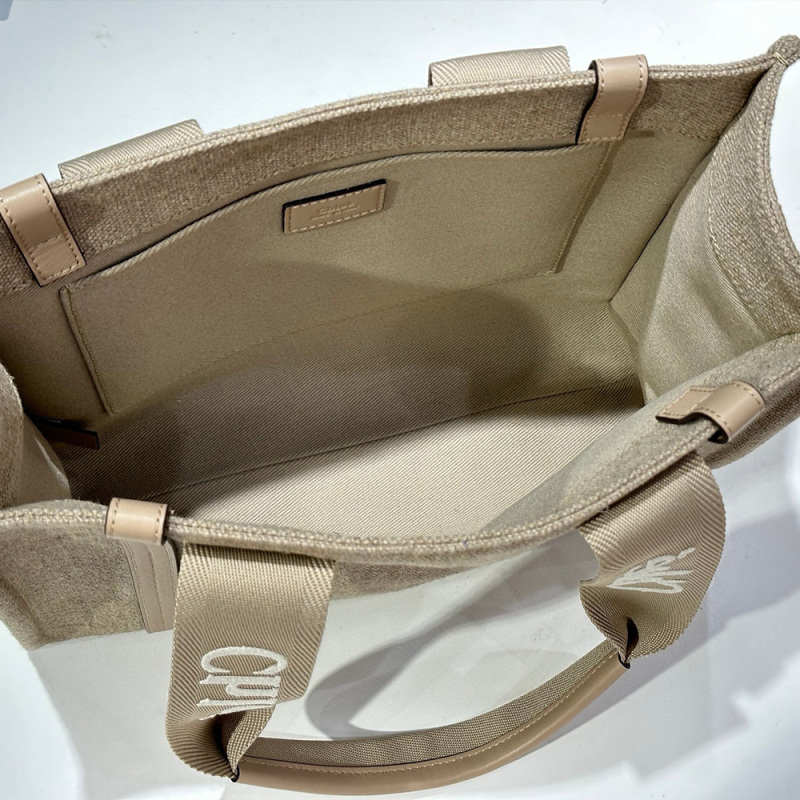 CHLOÉ WOODY TOTE BAG IN LINEN