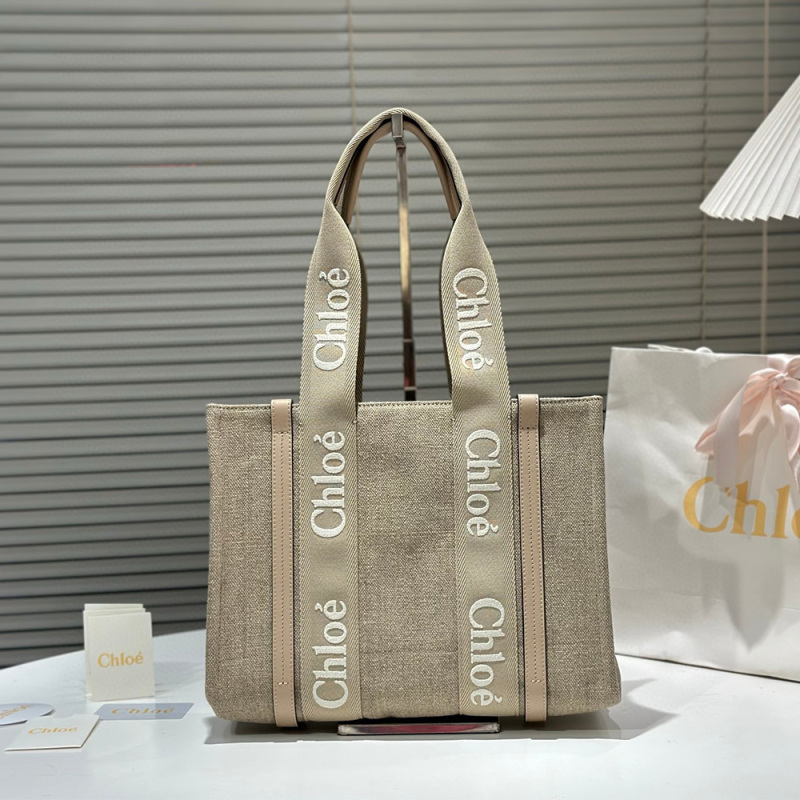 CHLOÉ WOODY TOTE BAG IN LINEN