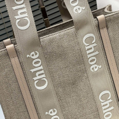 CHLOÉ WOODY TOTE BAG IN LINEN