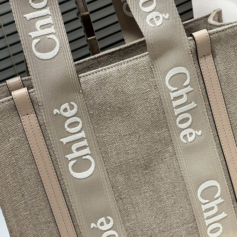 CHLOÉ WOODY TOTE BAG IN LINEN
