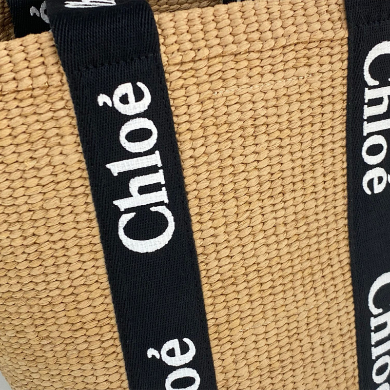CHLOÉ LARGE WOODY BASKET IN NATURAL FIBERS