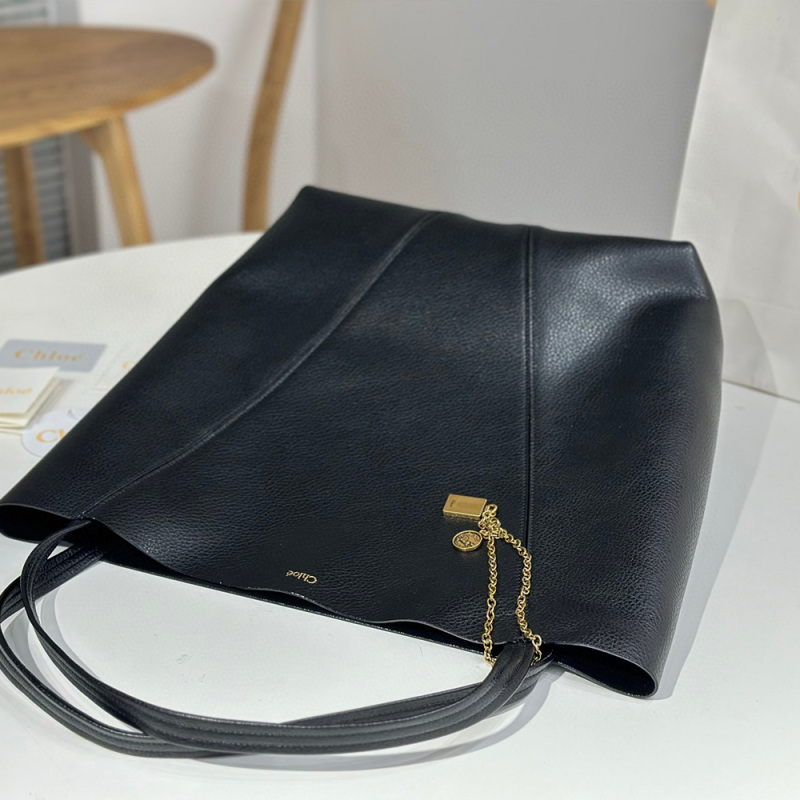 LARGE CHLOÉ SPIN TOTE BAG IN GRAINED LEATHER