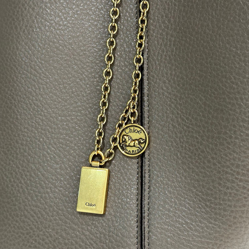 LARGE CHLOÉ SPIN TOTE BAG IN GRAINED LEATHER