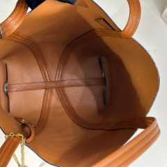 CHLOÉ SPIN TOTE BAG IN GRAINED LEATHER
