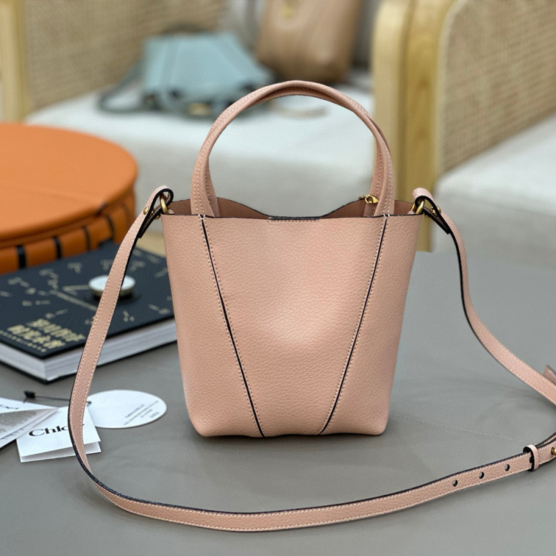 CHLOÉ SMALL CHLOÉ SPIN TOTE BAG IN GRAINED LEATHER