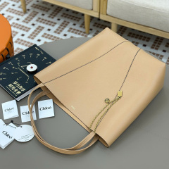 LARGE CHLOÉ SPIN TOTE BAG IN GRAINED LEATHER