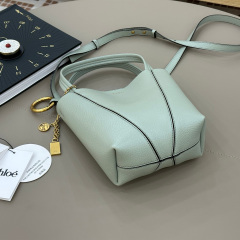 CHLOÉ SMALL CHLOÉ SPIN TOTE BAG IN GRAINED LEATHER