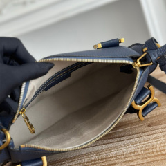 CHLOÉ SMALL MARCIE BAG