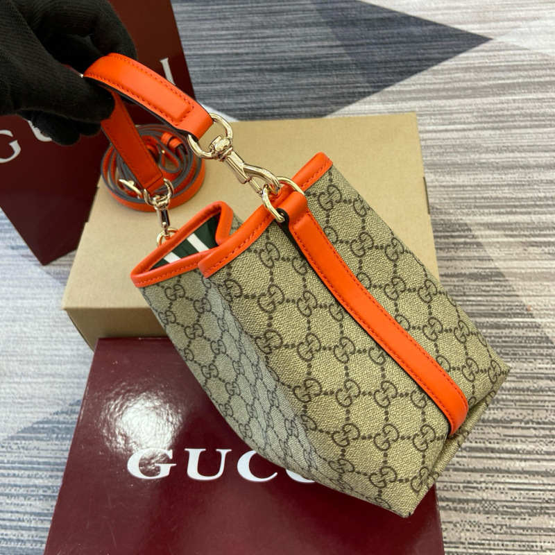 GUCCI GG Emblem small bucket bag