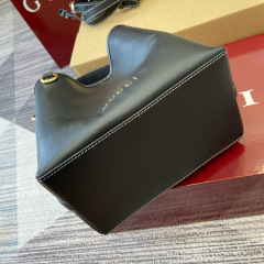 GUCCI GG Emblem small bucket bag