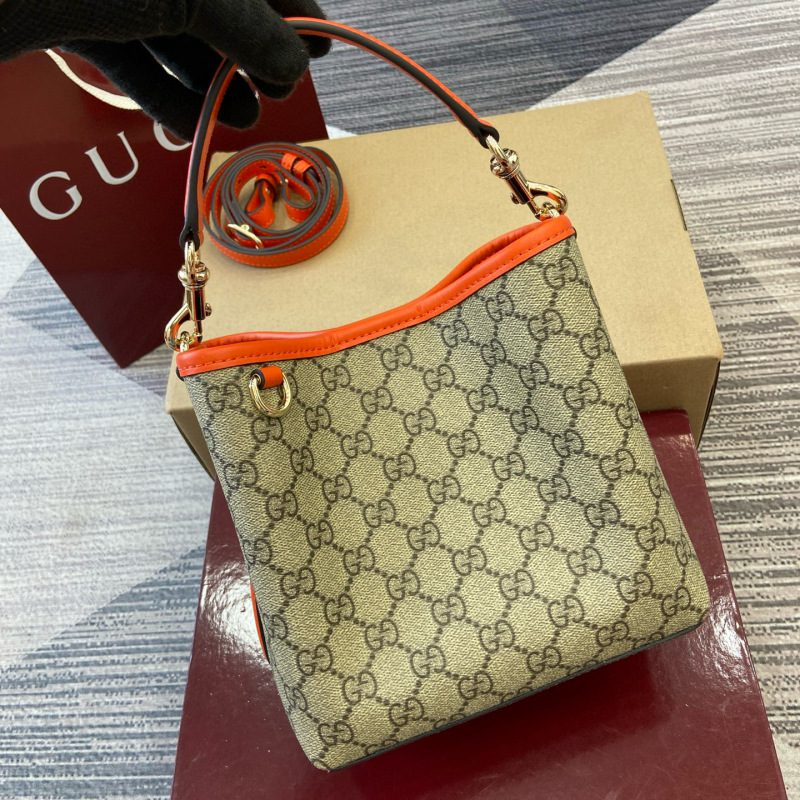 GUCCI GG Emblem small bucket bag