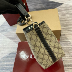 GUCCI GG Emblem small bucket bag