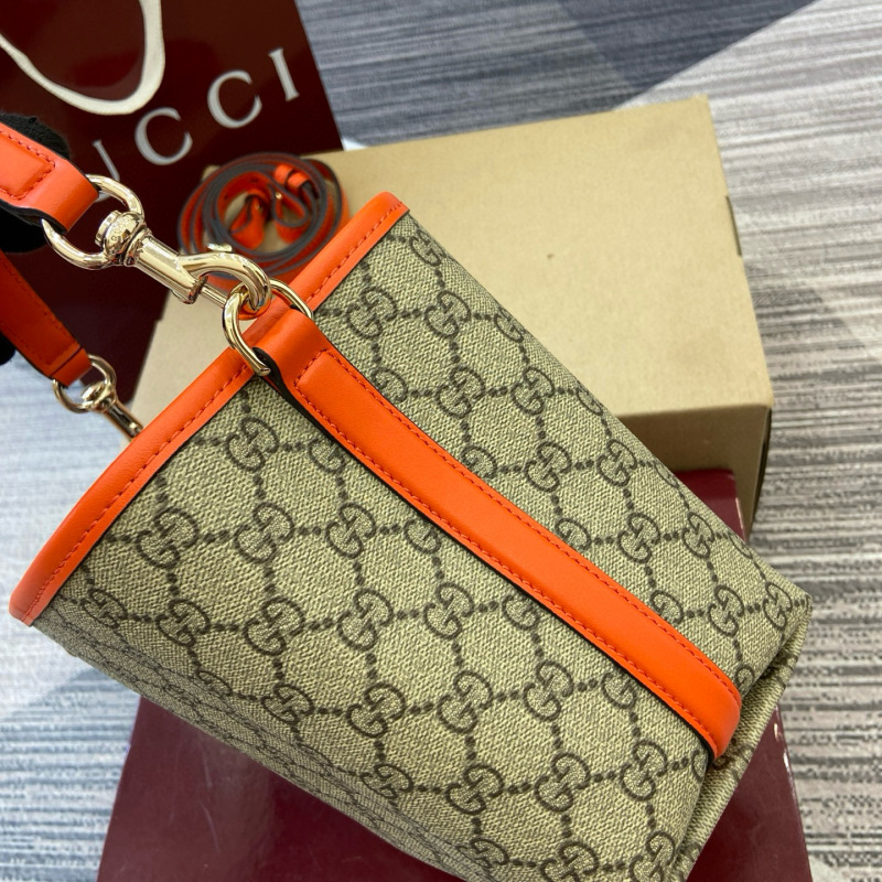 GUCCI GG Emblem small bucket bag