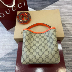 GUCCI GG Emblem small bucket bag