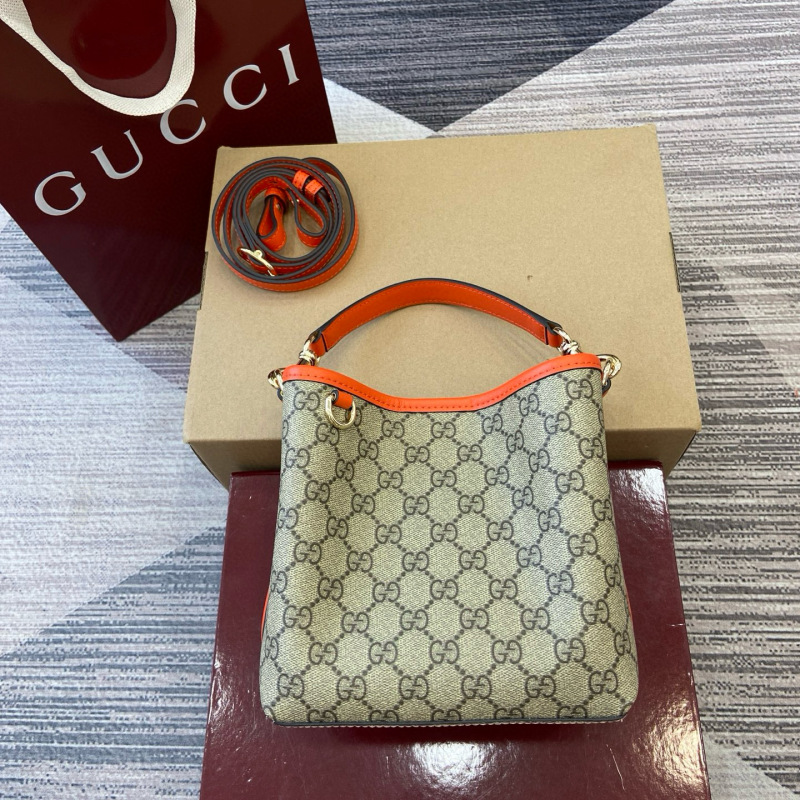 GUCCI GG Emblem small bucket bag