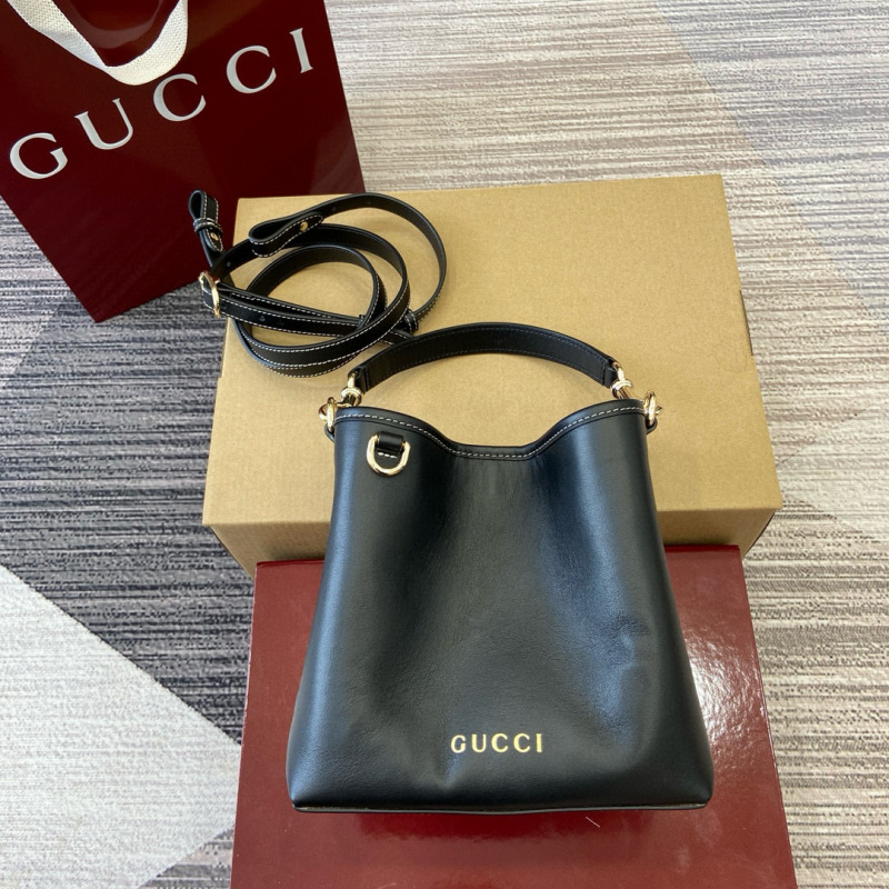 GUCCI GG Emblem small bucket bag