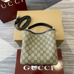 GUCCI GG Emblem small bucket bag